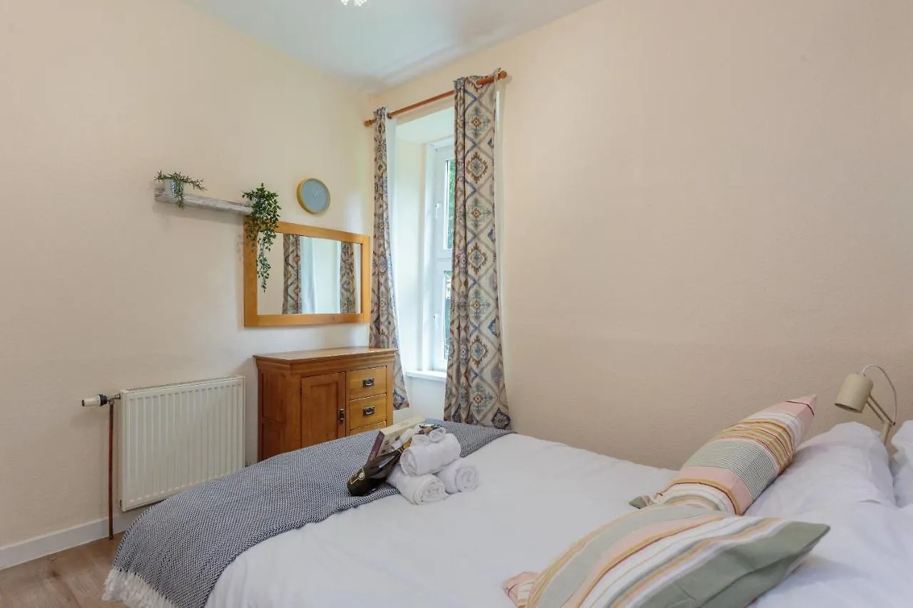 Cozy 1B Groundfloor - 8 Minute From City Centre Edimburgo 0*,